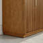 Meuble-lavabo simple en bois de manguier brun clair avec plateau en pierre composite à grain blanc-586033784