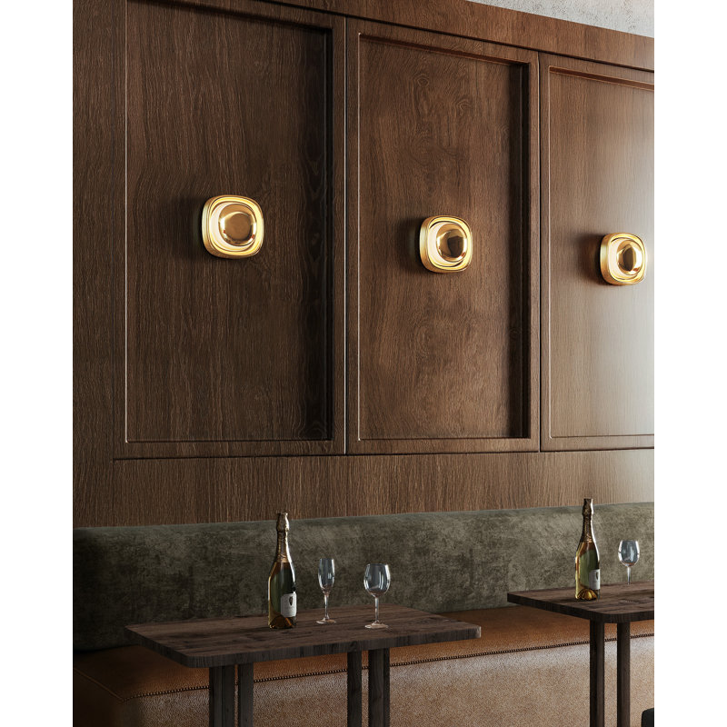 Pebble 8-in Silver dimmable LED Wall Sconce, Brass