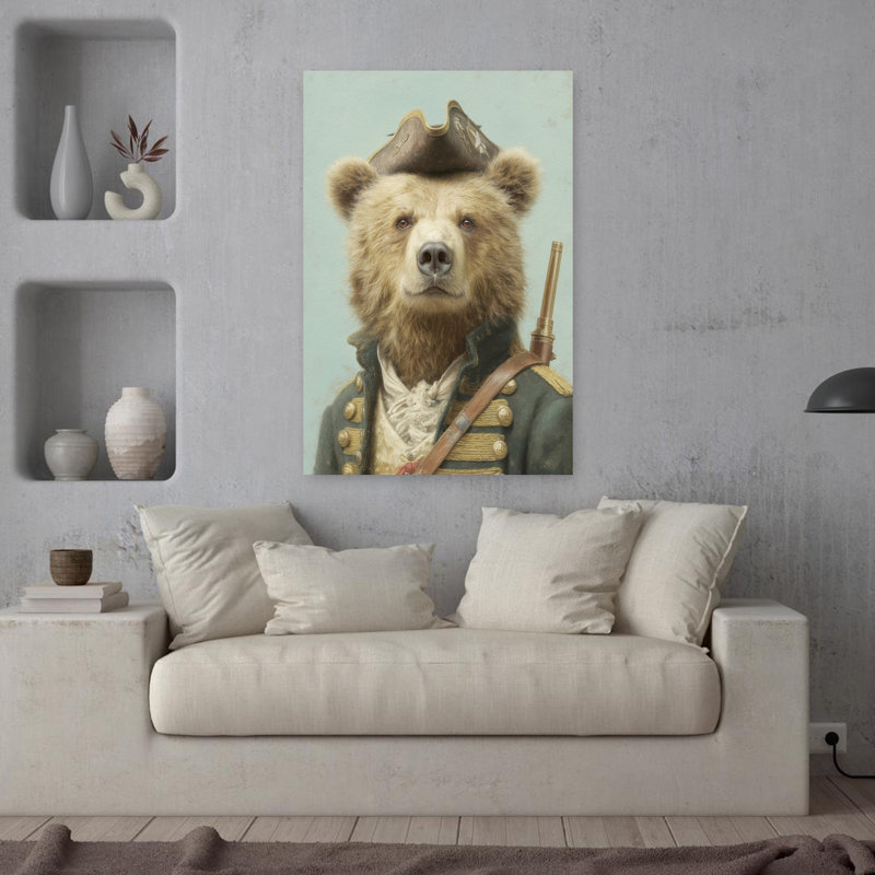 «Regal Bear», H 36 po x l 24 po