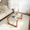 Table basse moderne, 100% bois de pin massif, avec une épaisseur de 0,24 po et un cadre 100% verre trempé, dimensions: 33,5 po x 15,7 po x 19,7 po | Design industriel élégant, parfait pour les salons et les espaces de fantaisie