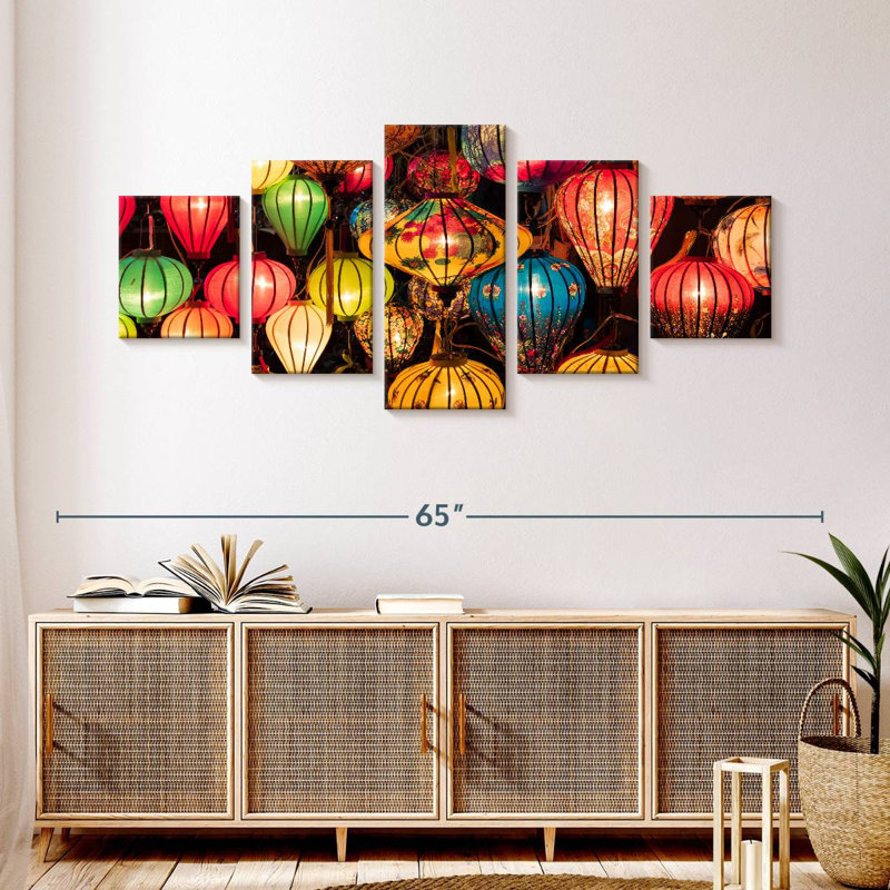 Lanternes chinoises brillantes, H 24 po x l 55 po