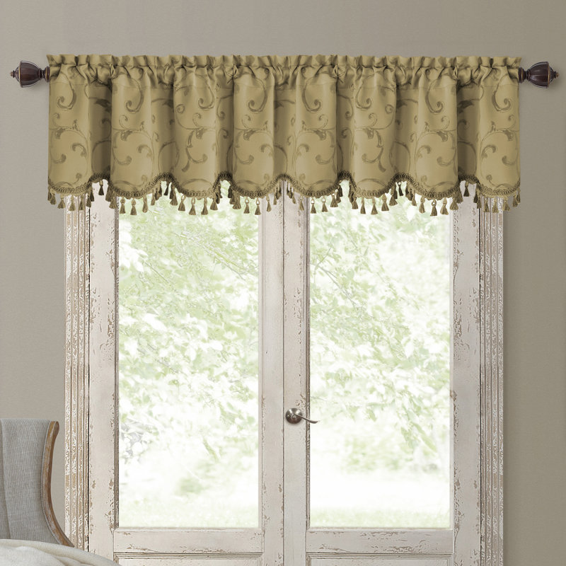 Rakowski Floral Scalloped 52'' W Window Valance, Gold