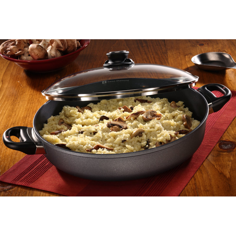 Saute Pan with Lid, 4.8 Quarts