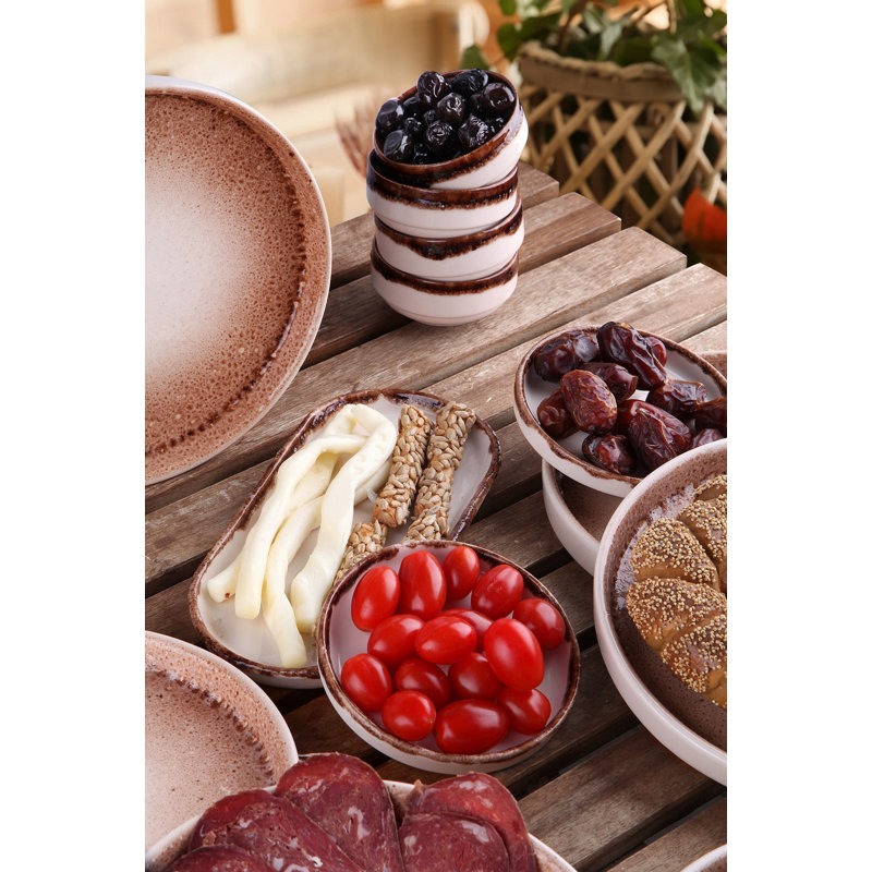 Ensemble de petit-déjeuner en céramique 14 pièces, brun clair | Comprend 6 assiettes (7,5 po), 2 assiettes (9,8 x 4,3 x 1,4 po), 6 bols (4,1 x 4,1 x 1,4 po, 5,1 oz liq.) | Va au lave-vaisselle, parfait pour les repas en famille et les réceptions, conc