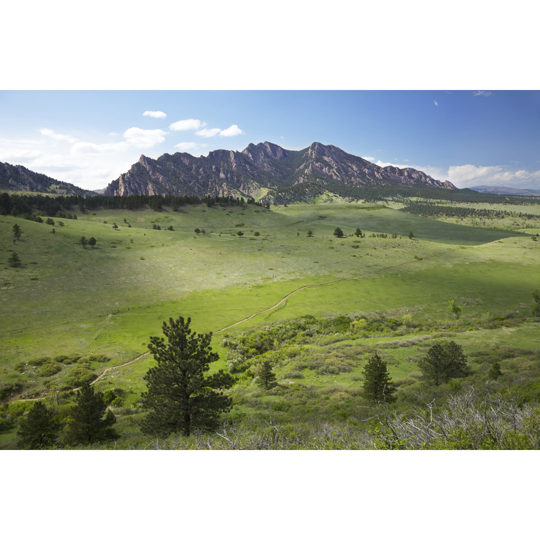 Wanderweg in Boulder Colorado von Beklaus - Leinwandbilder Kunstdrucke