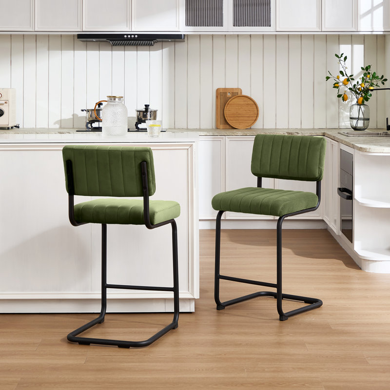 Tabouret de bar / comptoir en velours capitonné à dossier bas Marlow, Vert olive