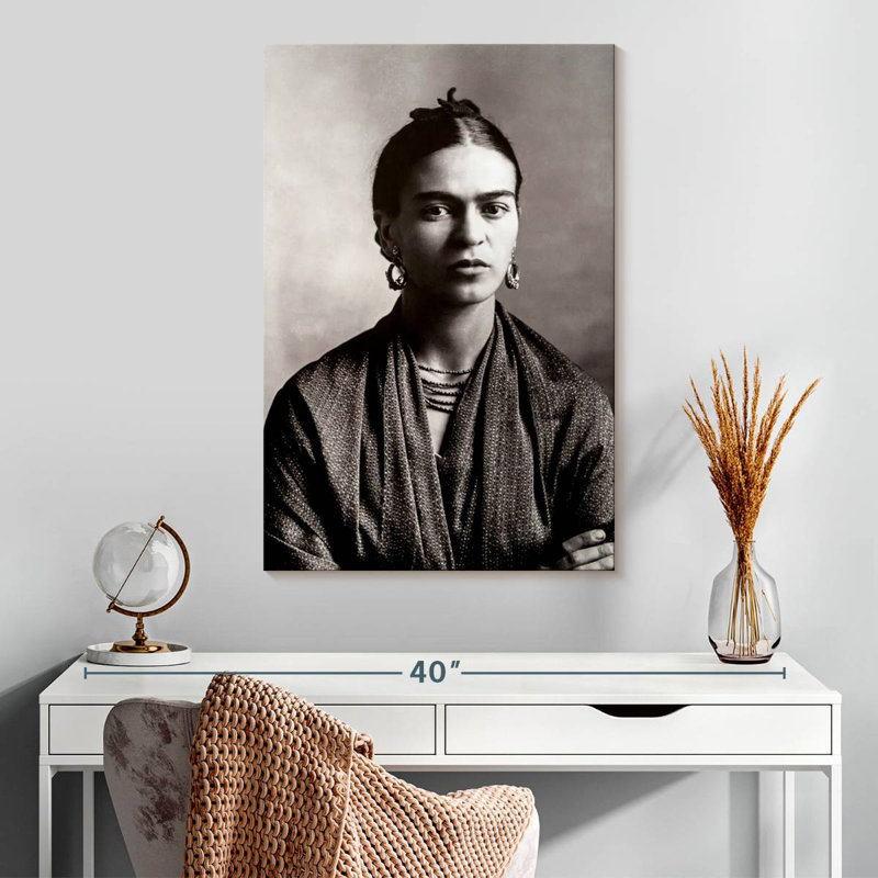 Portrait de Leisha de Frida Kahlo, H 30 po x l 20 po