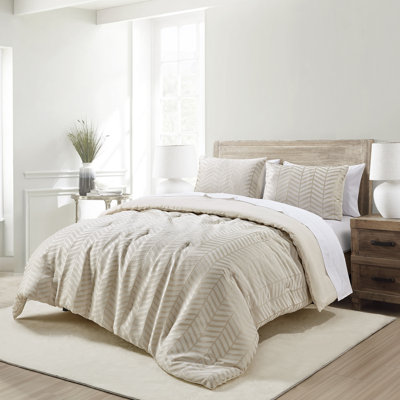 Wallingford Comforter Set