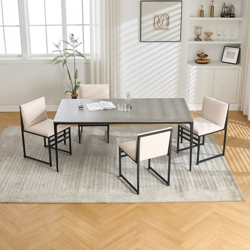 Ensemble de deux tabourets de bar à hauteur de comptoir, revêtu de lin, avec repose-pieds et structure en métal pour une assise confortable dans divers espaces