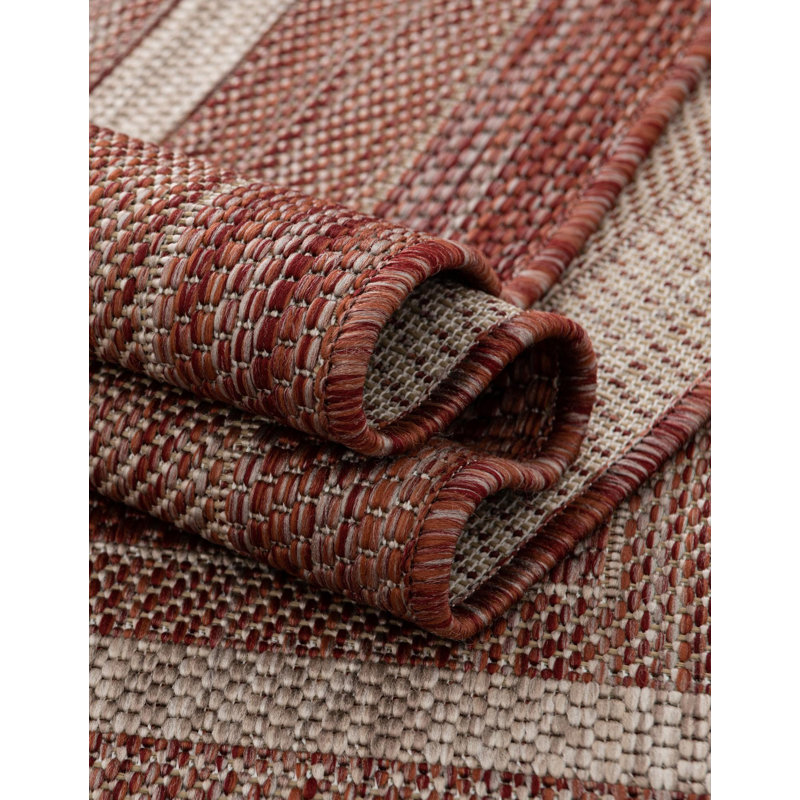 Tapis rouge rouille intérieur / extérieur Reyhan, Carré de 13 pi 1 po, Rouge