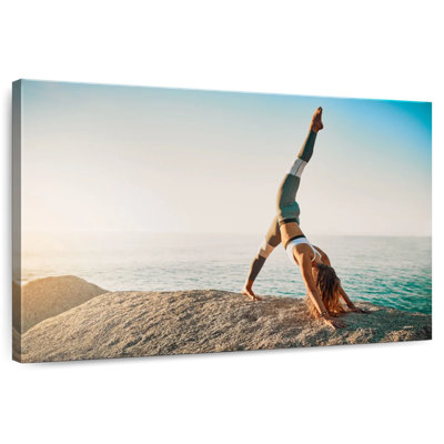 Senne yoga près de la plage