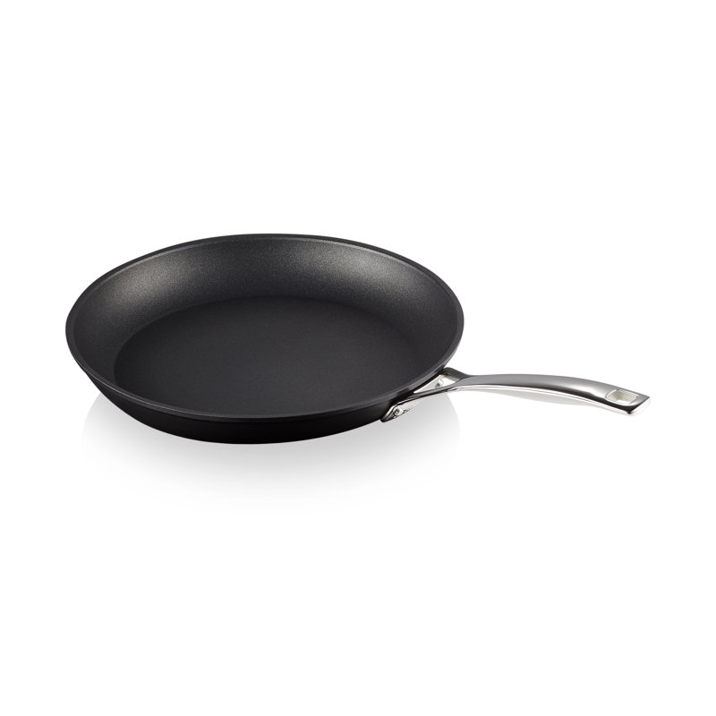 Le Creuset Non-Stick Shallow Frying Pan, 28cm