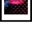 Impression encadrée Fairchild Paris HOT ROSE GLAM - 14 po x 18 po