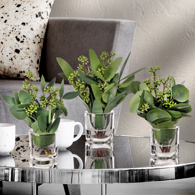 Arrangement floral mixte en pot