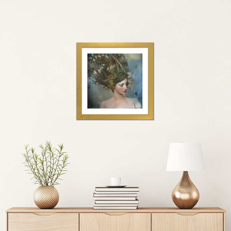 Portrait 17 par Catrin Welz-Stein - impression d'art graphique, Blanc, H 16 po x l 16 po x p 1 po, Papier encadré doré