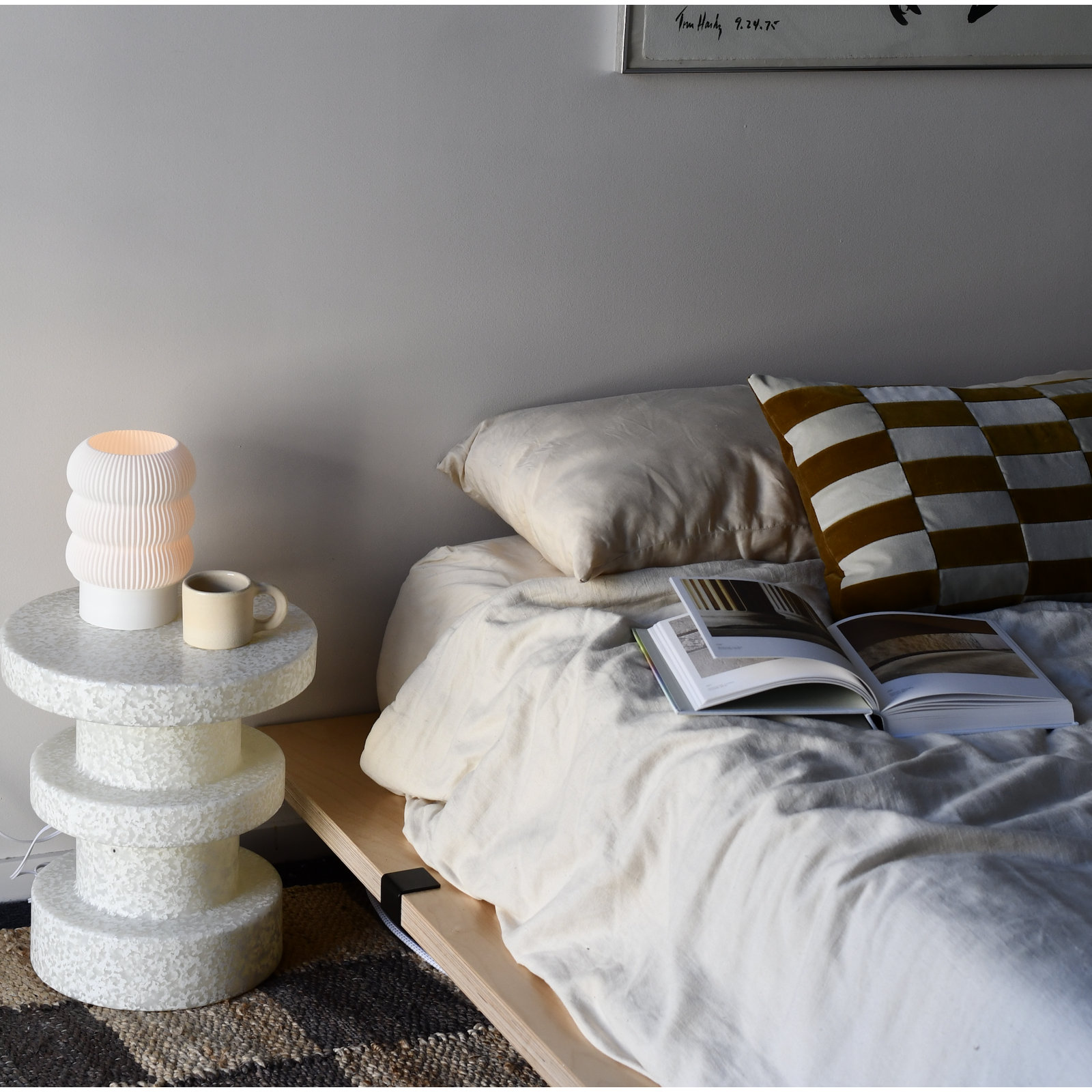 Lola Lamp Dove White