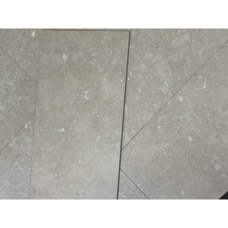 Carreau de porcelaine 12 po x 24 po