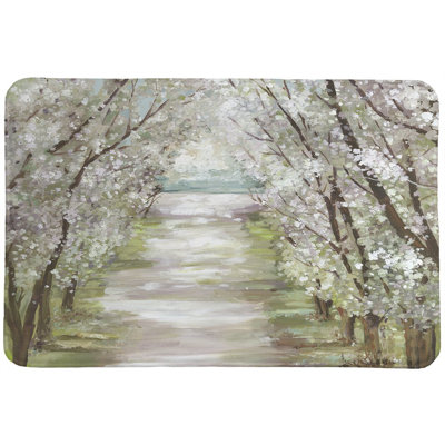 Tapis en mousse à mémoire de forme à travers les arbres par Laural Home