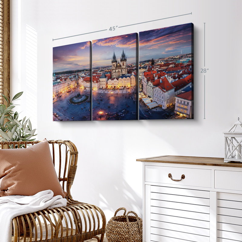 «Prague City Square» sur toile, H 28 po x l 45 po