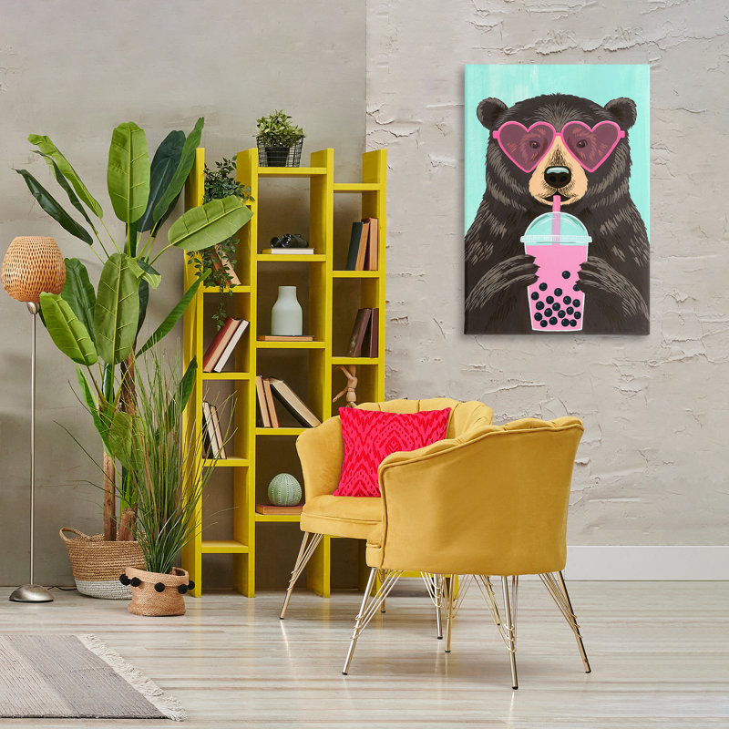 «Bear and Bubble Tea», conception de Courtney Haley, H 36 po x l 24 po