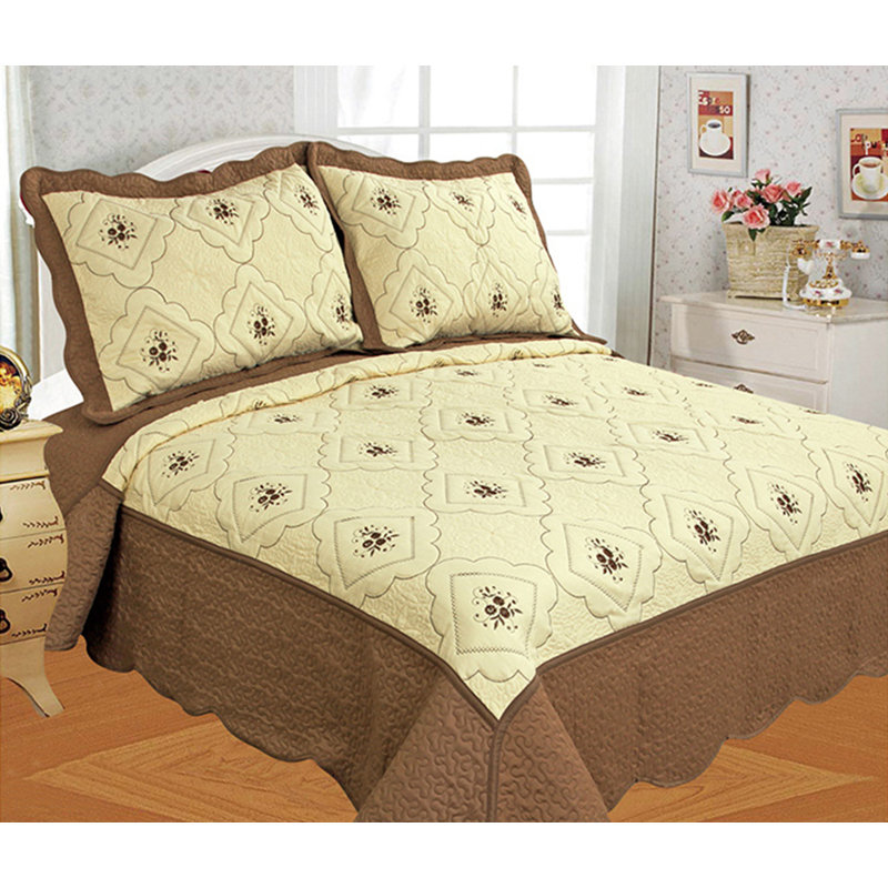 Diana Modern & Contemporary Polyester Quilt, King Quilt + 2 King Shams, Light Yellow/Sage