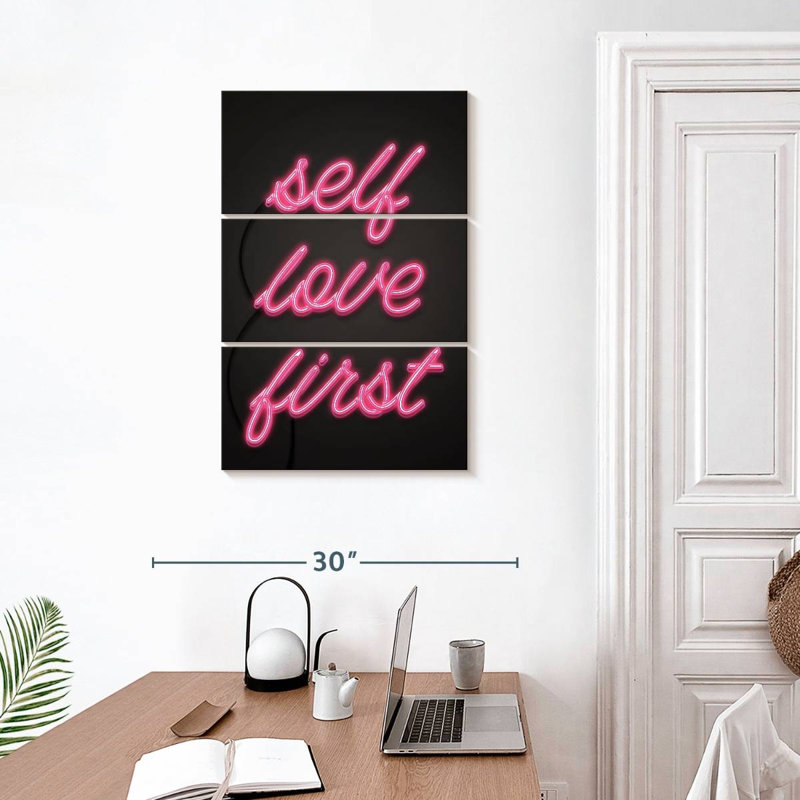 Tergel Neon Self Love First, H 32 po x l 20 po