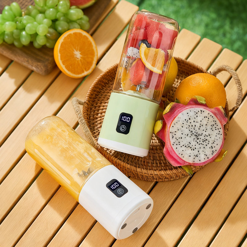 Wireless Portable Juicer Cup Juicer, White,Green