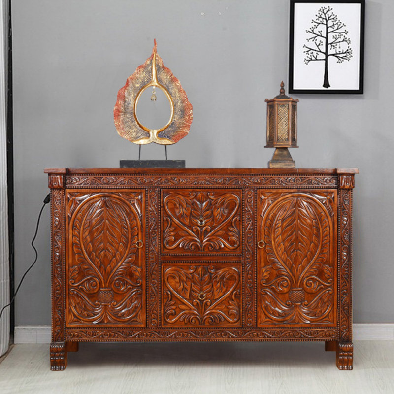 Armoire de rangement en bois massif sculpté