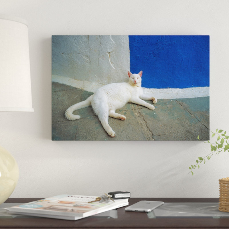 Dites quoi? Santorini, Grèce par Jim Nilsen, impression sur toile tendue sur châssis, Papier d'art encadré noir, Blanc