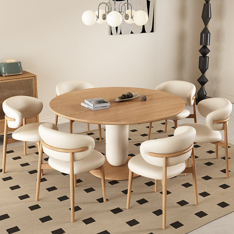 Table de salle à manger en bois massif de style français., H 29,5 po x L 51 po x l 51 po