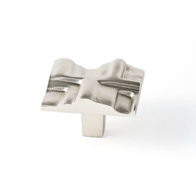 Rio 1 5/8 Length Novelty Knob
