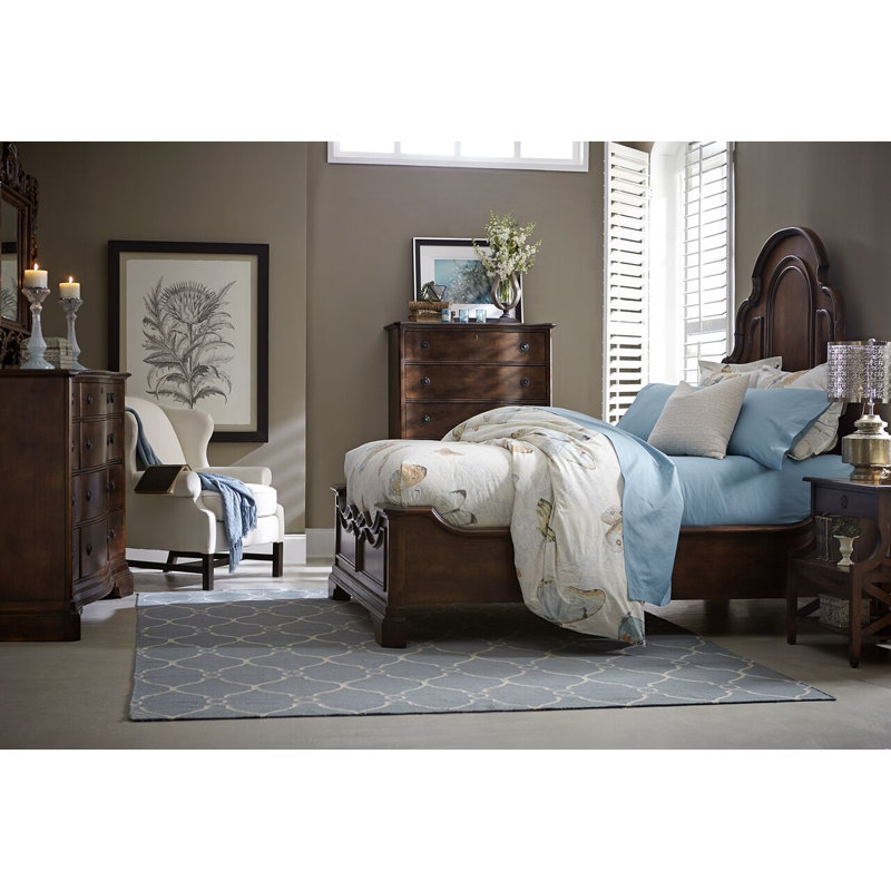 Emporium Mansion Standard Customizable Bedroom Set