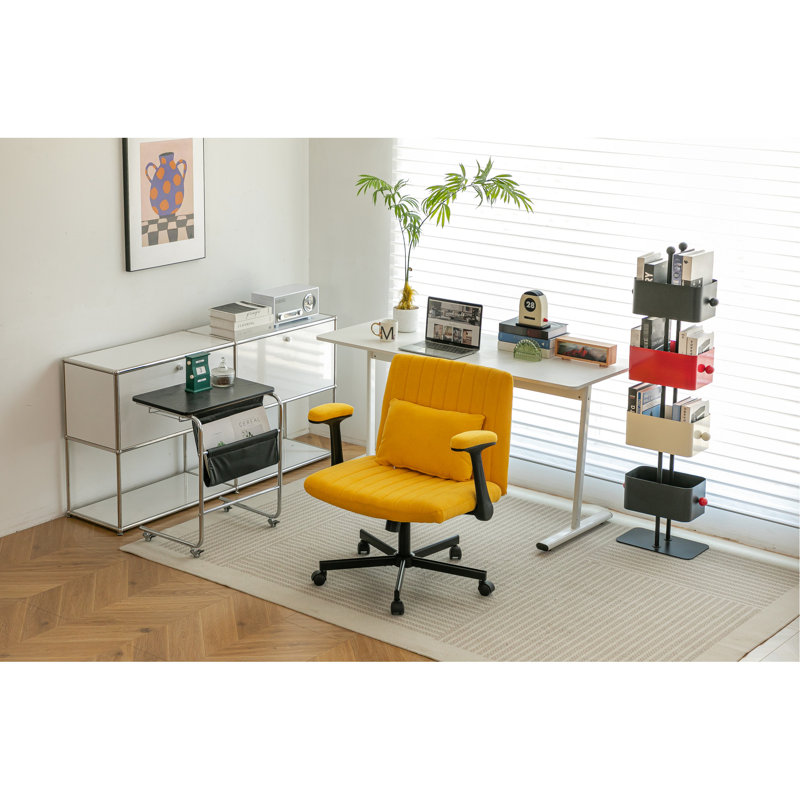 Fauteuil de bureau ergonomique en forme de croix jaune avec roulettes - confortable pour une utilisation à long terme, pivotant sur 360 degrés, mécanisme d'inclinaison, matériau en velours, instructions d'assemblage transparentes
