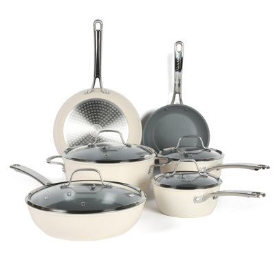 Batterie de cuisine en aluminium 10 pièces Sur La Table Gourmet Cuisine