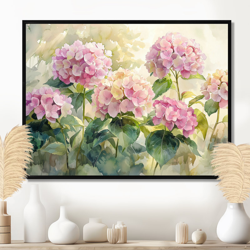 Jadarrion, hortensias dans un jardin d'été II - art mural d'hortensias pour le salon, Noir, noir, noir, noir, Floater Framed