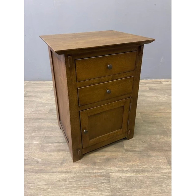 Table de chevet Khivi Arts and Crafts, Noyer