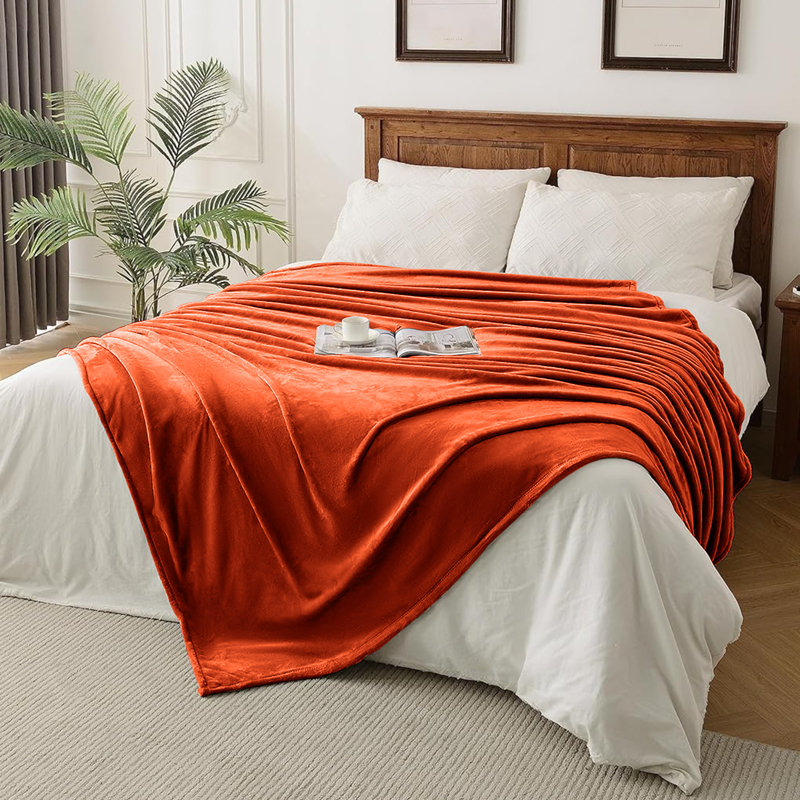 Plush Mink Fleece Blanket – Ultra-Soft, Lightweight Throw For All Seasons, 150cm x 200cm, Rust