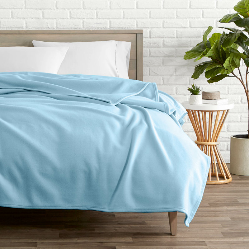 Light Blue Twin Fleece Reversible Blanket
