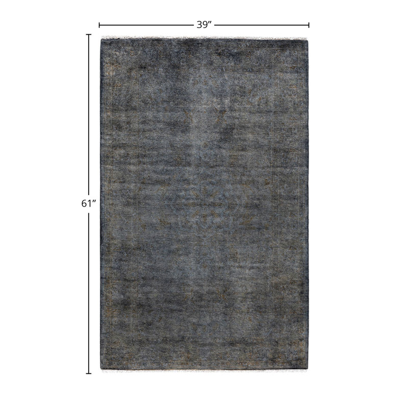 Tapis gris 3 pi 3 po x 5 pi 1 po Overyed One-of-a-Kind