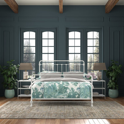 Picket Fence Iron Bed