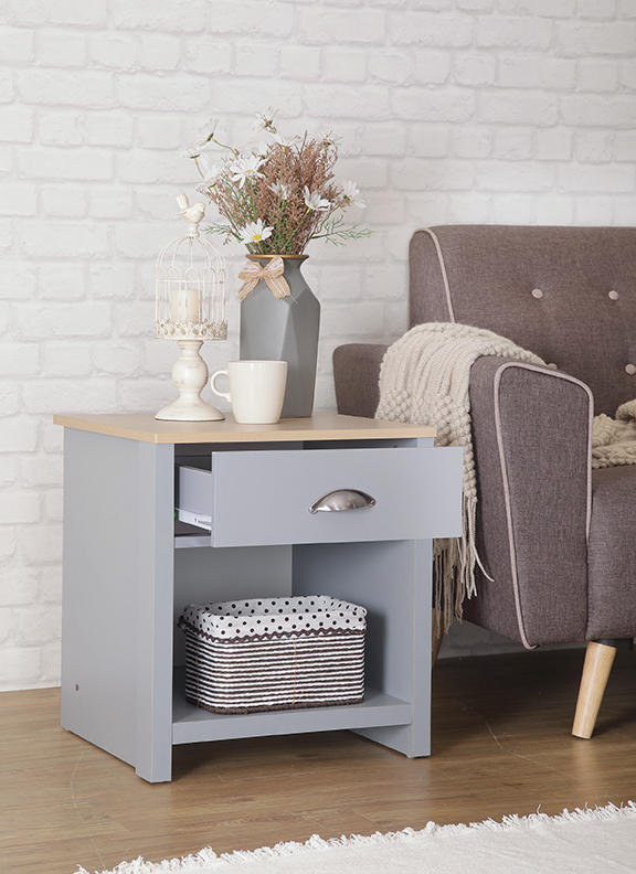 Aalieyah End Table, Grey