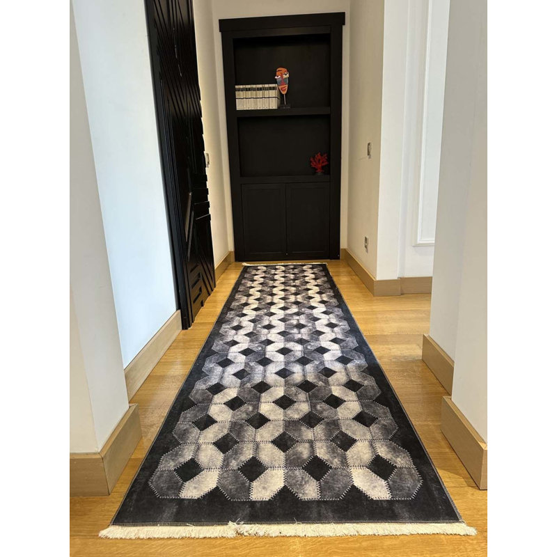 Lao Indoor / Outdoor Rug, Runner 2'7" x 8'10"
