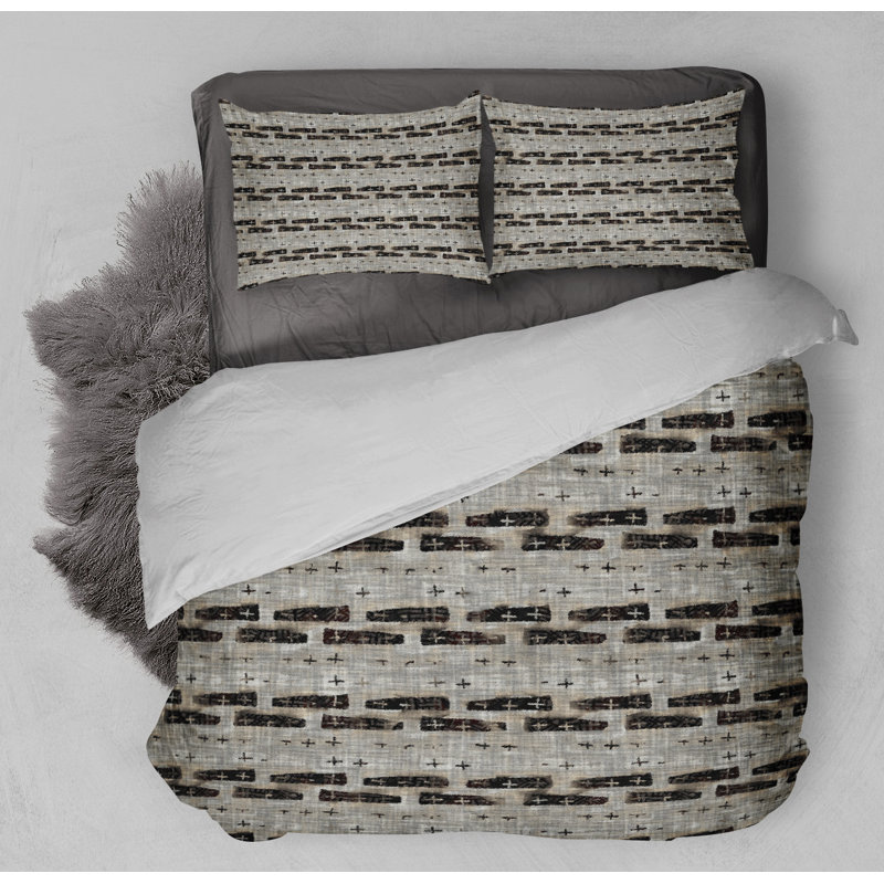 Polyester Channel Geometric Shapes Comforter, Queen Comforter + 2 Standard Pillowcases
