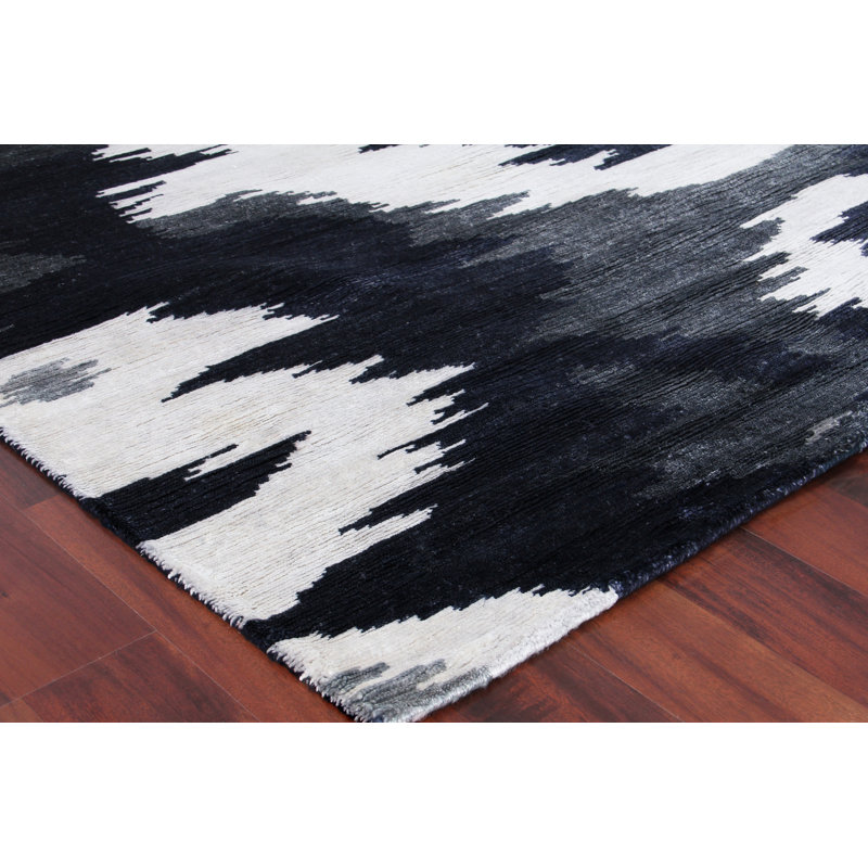 Bamboo Silk Area Rug in Navy Blue, Rectangle 6' x 9'