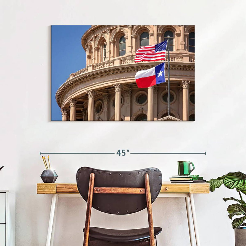 Drapeaux de Nicci au Texas Capitol, H 26 po x l 39 po