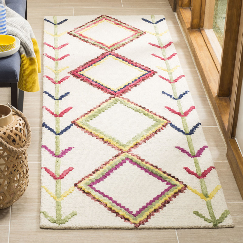 Derose Hand Tufted Wool Southwestern Rug, Runner 2'3" x 7'