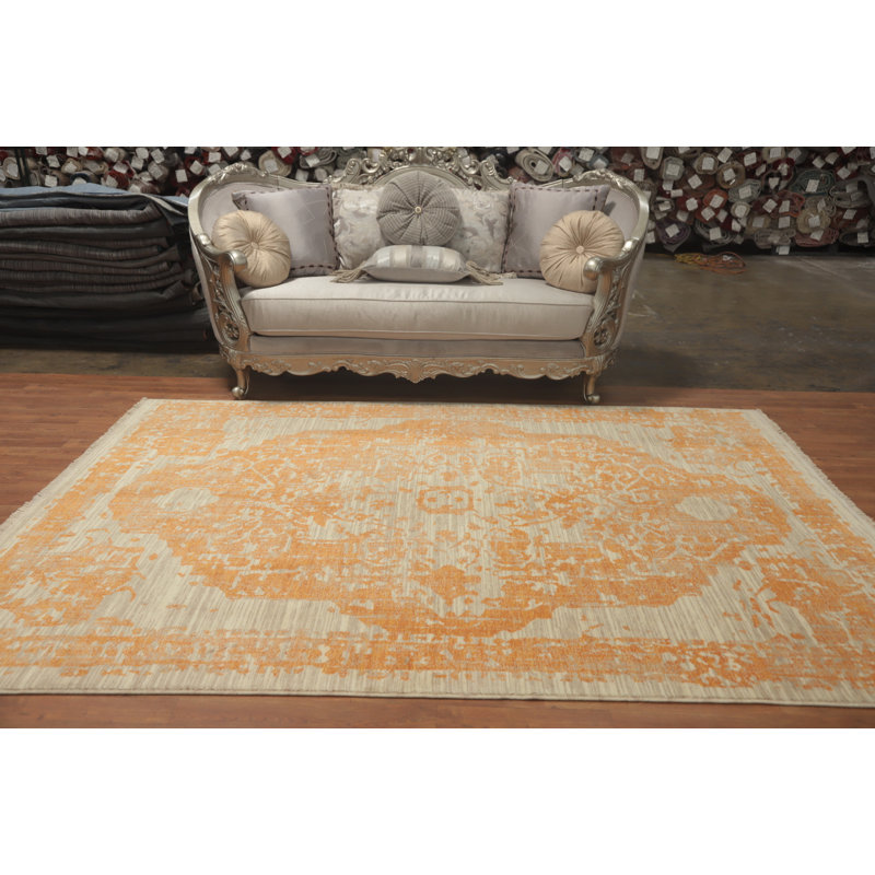 Tapis traditionnel orange en laine aspect vieilli 6 x 9