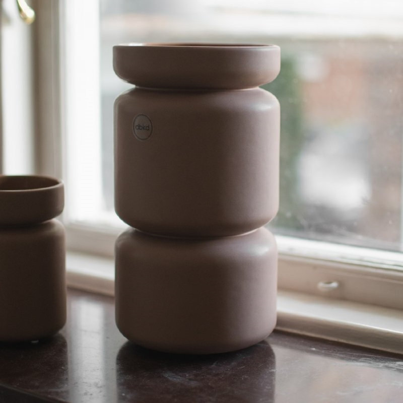 Neck Vase, Brown