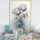 Tulipe grise sur un support sur toile