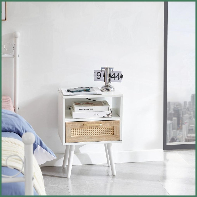 Table basse en rotin blanc avec prise USB / prise de courant - Pieds en bois massif, facile à nettoyer pour le salon / chambre à coucher